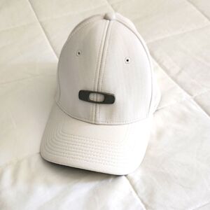 Oakley White Baseball Cap with Logo